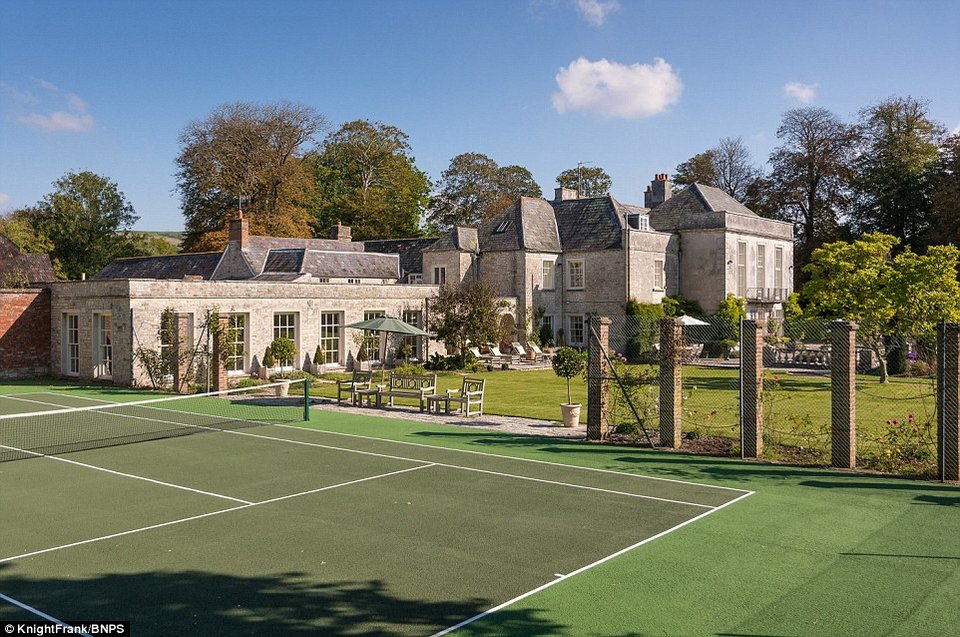 Το αρχοντικό του 17ου αιώνα που χτίστηκε από θησαυρό πειρατών -Πωλείται για 4 εκατ. ευρώ [εικόνες]  | iefimerida.gr 6