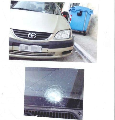 Κρήτη: «Αδέσποτη» σφαίρα από γλέντι γάμου καρφώθηκε σε παρμπρίζ αυτοκινήτου -Δίπλα έπαιζαν παιδιά [εικόνες] | iefimerida.gr 0