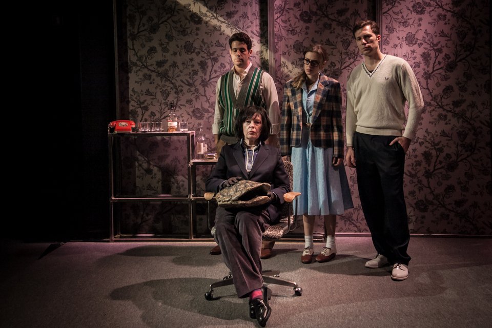 Η Ρούλα Πατεράκη κάθε Κυριακή στο «104», στον ρόλο της Πατρίτσια Χάισμιθ [εικόνες, βίντεο] | iefimerida.gr 2