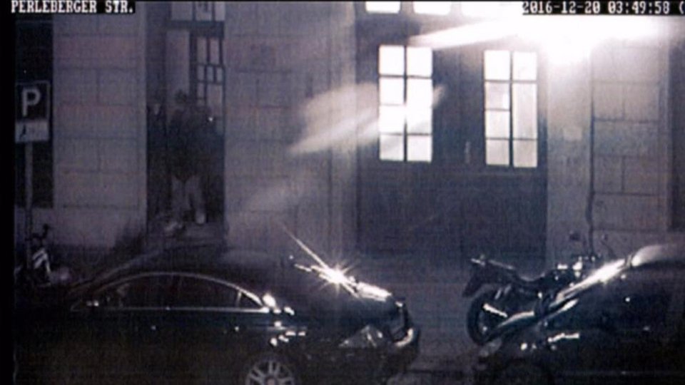 Στο μικροσκόπιο των γερμανικών αρχών το «τέμενος του τρόμου» όπου σύχναζε ο Τυνήσιος μακελάρης στο Βερολίνο [εικόνες]  | iefimerida.gr 1