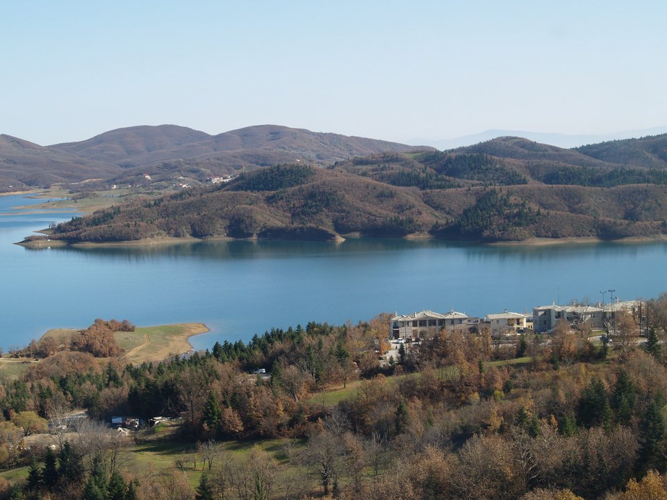 Εκστατικό Πάσχα στα Μετέωρα -Σε μοναστήρια που κρέμονται στα βράχια [εικόνες] | iefimerida.gr 7