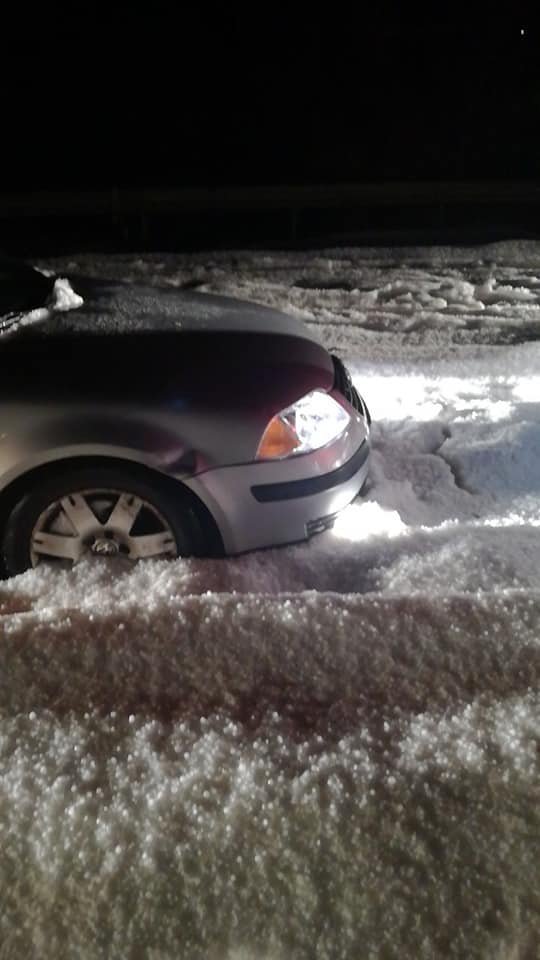 Κρήτη: Σφοδρή χαλαζόπτωση και ουρές χιλιομέτρων -Βράχος καταπλάκωσε όχημα [εικόνες] | iefimerida.gr 0