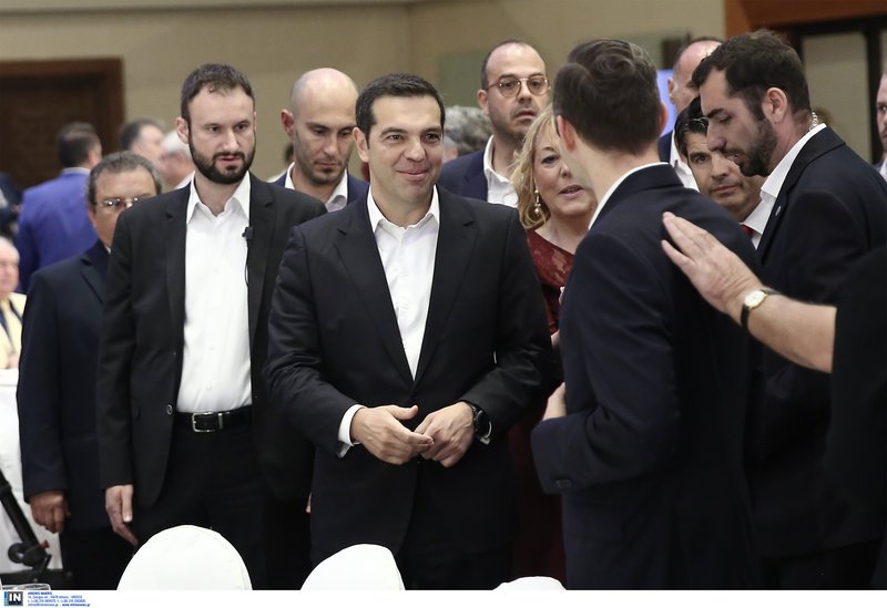 Τσίπρας στο συνέδριο του Economist: Ιστορικής σημασίας νίκη για την Ελλάδα η συμφωνία | iefimerida.gr 0