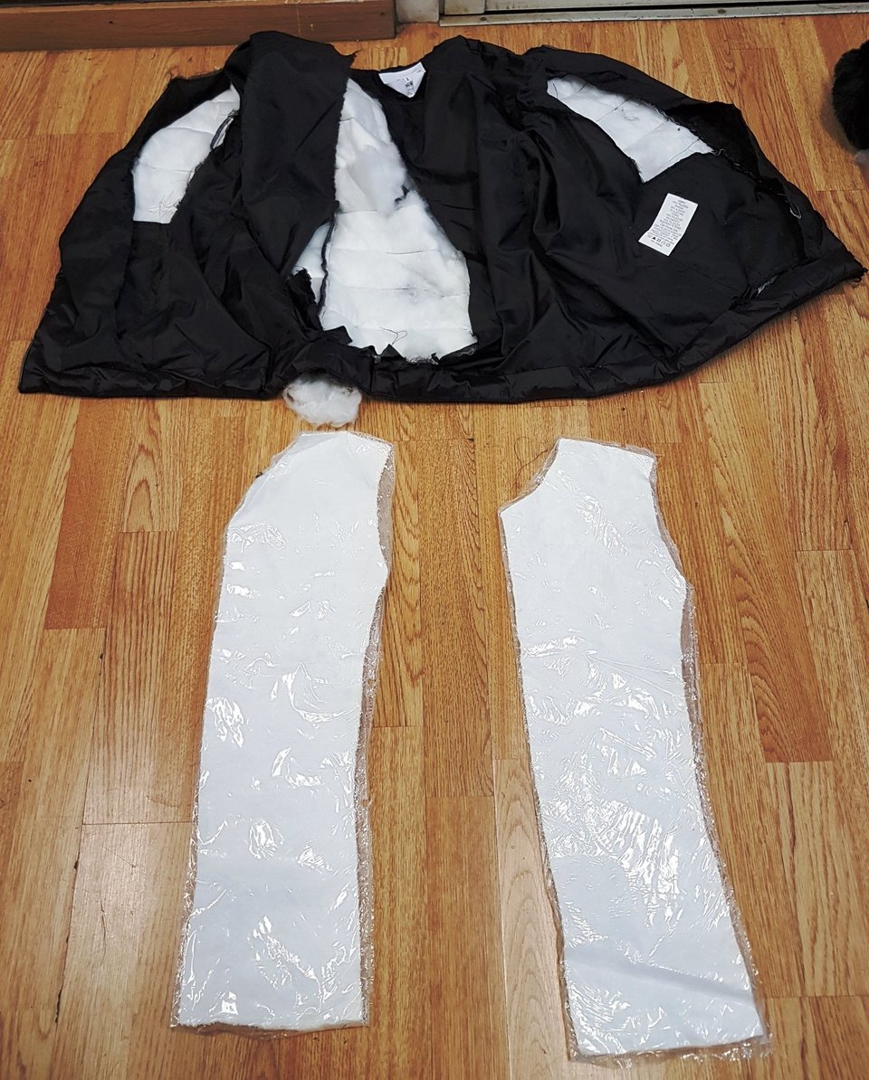 Βραζιλιάνα επιχείρησε να περάσει 2,8 κιλά κοκαΐνη «ραμμένη» στα ρούχα της [εικόνες] | iefimerida.gr 1