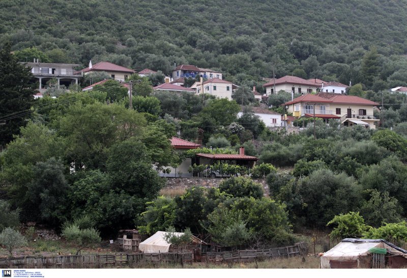 Στα ορεινά της Αιτωλοακαρνανίας ψάχνουν τον Μπαρμπαρούση -Ξέφυγε λόγω... e-pass [εικόνες] | iefimerida.gr 5