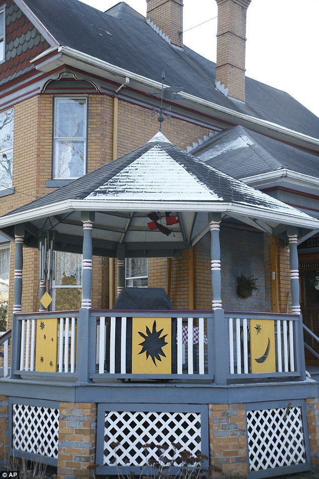 Ετσι είναι σήμερα το σπίτι της «Σιωπής των Αμνών» -Κανείς δεν θέλει να το αγοράσει [εικόνες] | iefimerida.gr 6