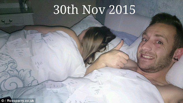 Της έκανε επί πέντε μήνες κρυφή πρόταση γάμου -Εβγαζε φωτογραφίες με κρυφά σημειώματα [εικόνες] | iefimerida.gr 14