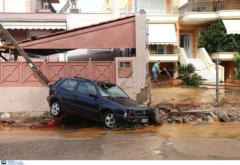 Ετσι ξύπνησε η Μάνδρα -Εικόνες καταστροφής μετά την κακοκαιρία [εικόνες & βίντεο] | iefimerida.gr 5