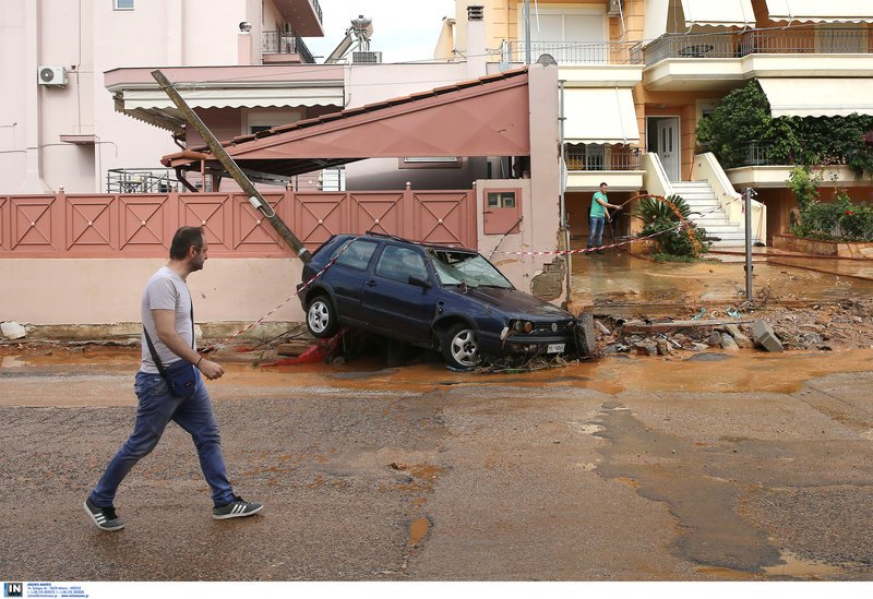 Εικόνες καταστροφής και πάλι στη Μάνδρα από την πλημμύρα -Φωτογραφίες: Intimenews/ΛΙΑΚΟΣ ΓΙΑΝΝΗΣ