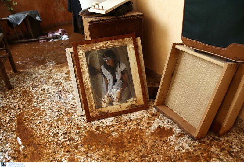 Ετσι ξύπνησε η Μάνδρα -Εικόνες καταστροφής μετά την κακοκαιρία [εικόνες & βίντεο] | iefimerida.gr 3