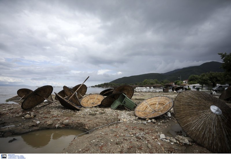 Αρμαγεδδών στη Β.Ελλάδα -Αυτοκίνητα επιπλέουν στο νερό, χάθηκαν περιουσίες [εικόνες] | iefimerida.gr 19