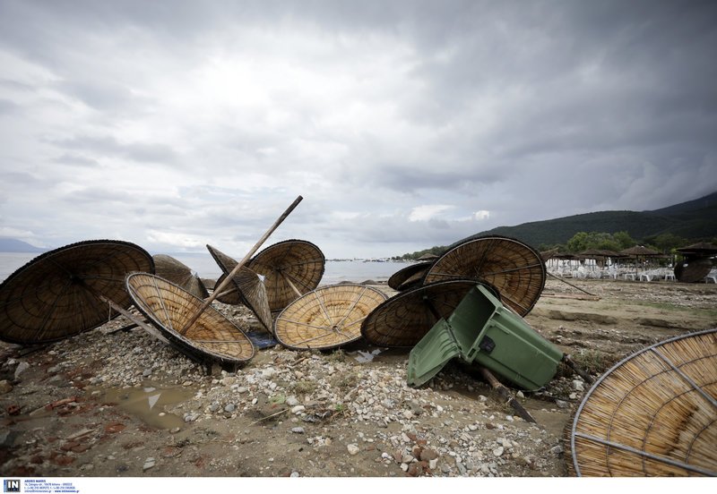 Αρμαγεδδών στη Β.Ελλάδα -Αυτοκίνητα επιπλέουν στο νερό, χάθηκαν περιουσίες [εικόνες] | iefimerida.gr 18