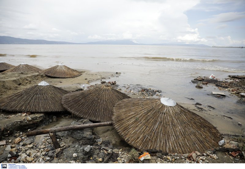 Αρμαγεδδών στη Β.Ελλάδα -Αυτοκίνητα επιπλέουν στο νερό, χάθηκαν περιουσίες [εικόνες] | iefimerida.gr 22