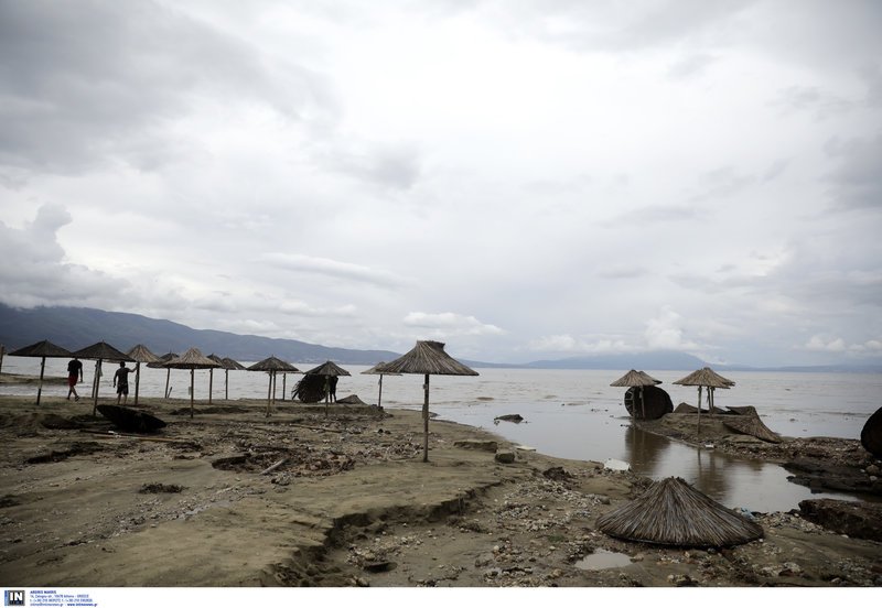 Αρμαγεδδών στη Β.Ελλάδα -Αυτοκίνητα επιπλέουν στο νερό, χάθηκαν περιουσίες [εικόνες] | iefimerida.gr 23