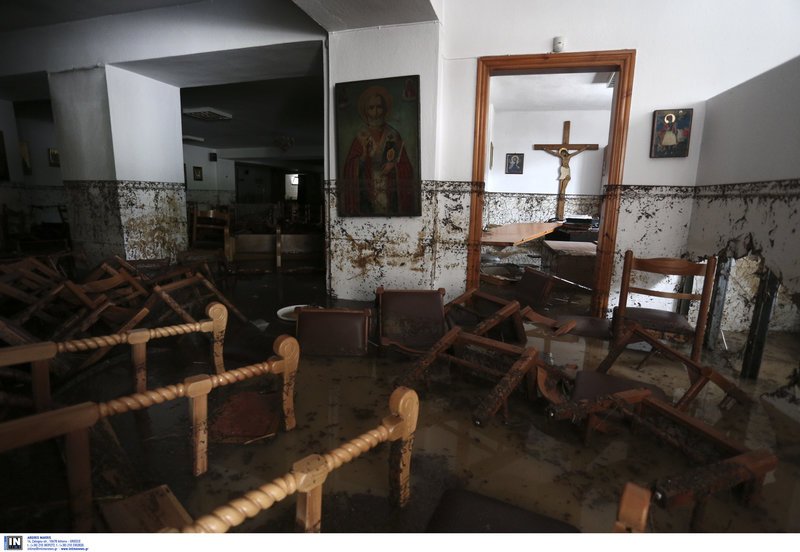 Αρμαγεδδών στη Β.Ελλάδα -Αυτοκίνητα επιπλέουν στο νερό, χάθηκαν περιουσίες [εικόνες] | iefimerida.gr 31