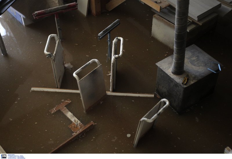 Αρμαγεδδών στη Β.Ελλάδα -Αυτοκίνητα επιπλέουν στο νερό, χάθηκαν περιουσίες [εικόνες] | iefimerida.gr 53