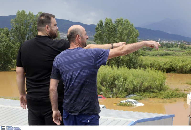 Αρμαγεδδών στη Β.Ελλάδα -Αυτοκίνητα επιπλέουν στο νερό, χάθηκαν περιουσίες [εικόνες] | iefimerida.gr 51