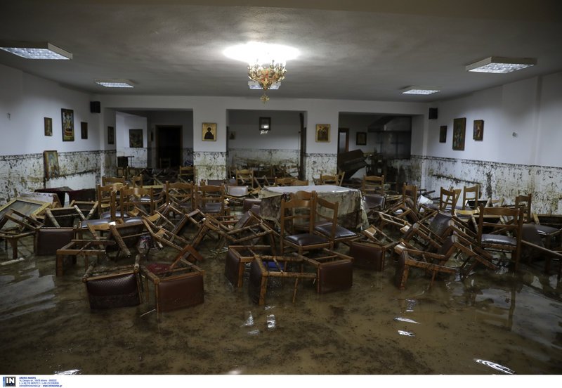 Θεσσαλονίκη: Ολοσχερής καταστροφή ναού από τις πλημμύρες -Εικόνες και σκεύη μέσα στη λάσπη [εικόνες] | iefimerida.gr 3