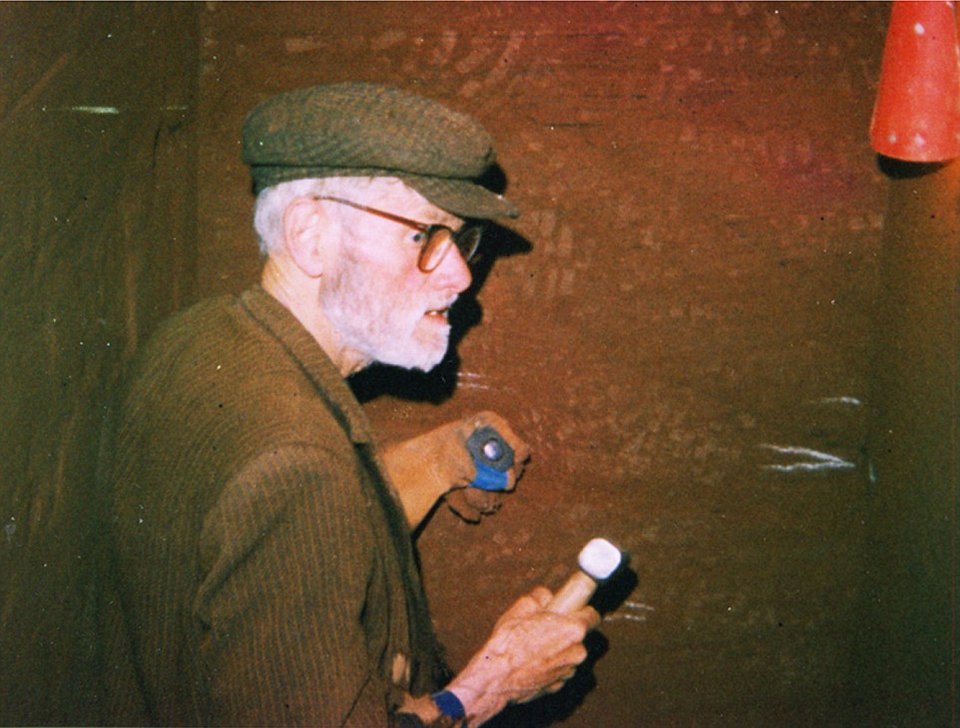 Μονοκατοικία στο Μπράιτον με μυστικό σπήλαιο [εικόνες] | iefimerida.gr 15