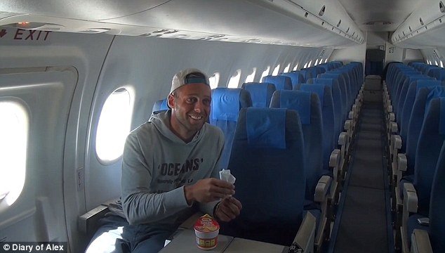 Πλήρωσε οικονομικό εισιτήριο και ταξίδεψε με... ιδιωτικό τζετ -Ο πιο τυχερός επιβάτης [εικόνες] | iefimerida.gr 3