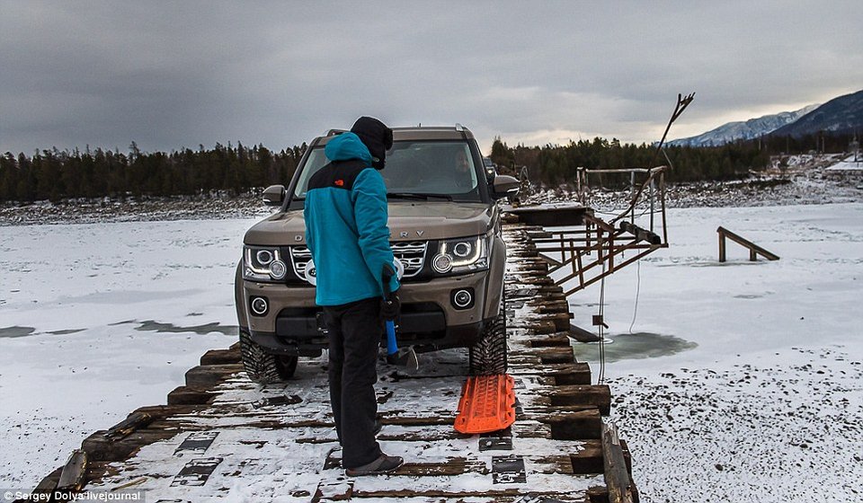 Η πιο επικίνδυνη γέφυρα του κόσμου -Τολμάτε να τη διασχίσετε; [εικόνες] | iefimerida.gr 1