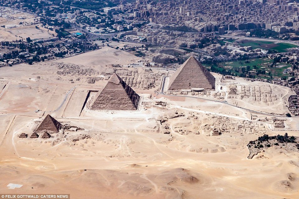 Με τα μάτια ενός πιλότου -Μέσα σε ένα κόκπιτ εν ώρα πτήσης [εικόνες] | iefimerida.gr 4