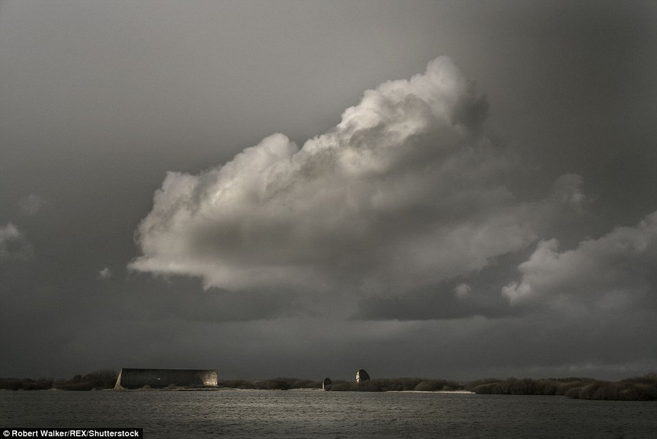 Κι όμως υπάρχει έρημος και στη Μ.Βρετανία -Μυστηριώδης και ομιχλώδης [εικόνες] | iefimerida.gr 1