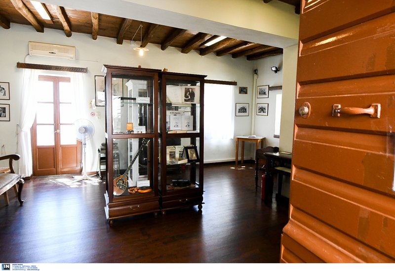 Στο Μουσείο του Μάρκου Βαμβακάρη στη Σύρο -Καρέ καρέ η ζωή του [εικόνες] | iefimerida.gr 1