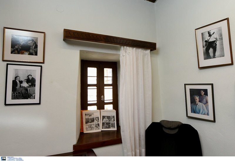 Στο Μουσείο του Μάρκου Βαμβακάρη στη Σύρο -Καρέ καρέ η ζωή του [εικόνες] | iefimerida.gr 10