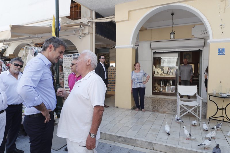 Στη Ζάκυνθο με άλλον αέρα ο Μητσοτάκης -Περιμένει δημοσκοπήσεις και ΔΕΘ | iefimerida.gr 6