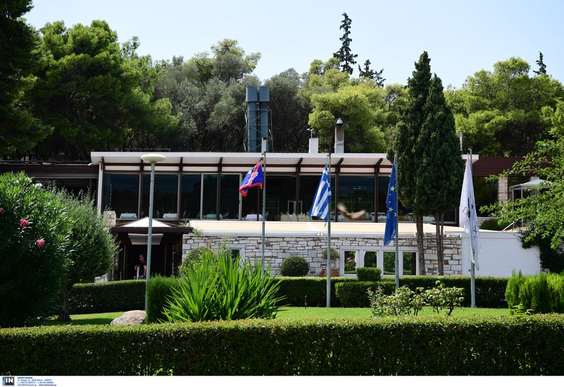 Σφράγισαν το εστιατόριο «Διόνυσος» στου Φιλοπάππου για φορολογικές παραβάσεις | iefimerida.gr 3