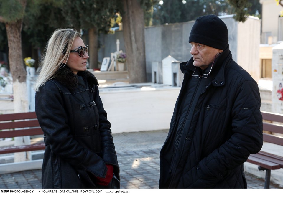 Το τελευταίο αντίο στην Κέλλυ Σακάκου [εικόνες] | iefimerida.gr 0