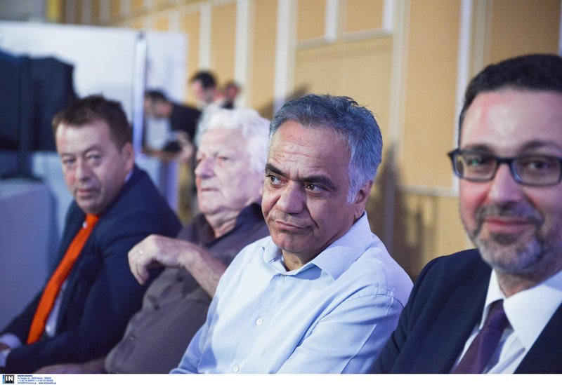 Τα πηγαδάκια στη συνέντευξη Τσίπρα: Νέα συνολάκια, φωσφοριζέ κραγιόν και η μοναχική υπουργός [εικόνες] | iefimerida.gr 13