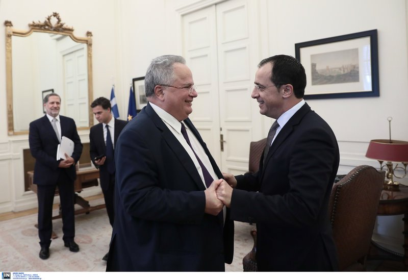 Συνάντηση Νίκου Κοτζιά με Νίκο Χριστοδουλίδη /Φωτογραφία intime news