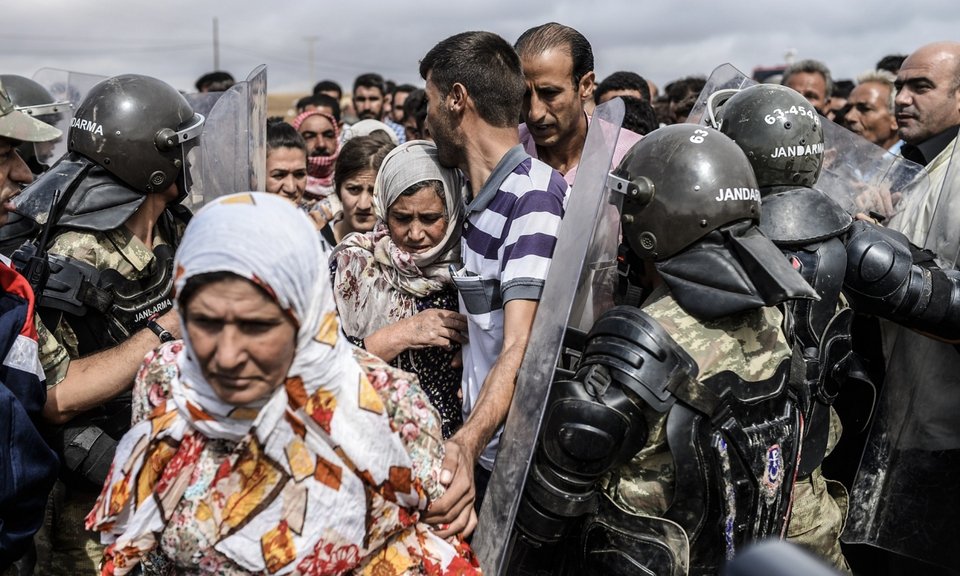 Guardian: Ο φωτορεπόρτερ της χρονιάς -Σκληρές εικόνες που έμειναν στην ιστορία [εικόνες] | iefimerida.gr 10