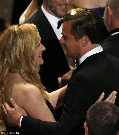 Ο λόγος-έκπληξη του Nτι Κάπριο στα Οσκαρ -Δεν ευχαρίστησε τη μαμά του, μίλησε για προβλήματα... [εικόνες] | iefimerida.gr 4