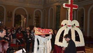 Σε κλίμα συγκίνησης η «πρώτη» Ανάσταση στον Αγιο Βουκόλο της Σμύρνης [εικόνες] | iefimerida.gr 1