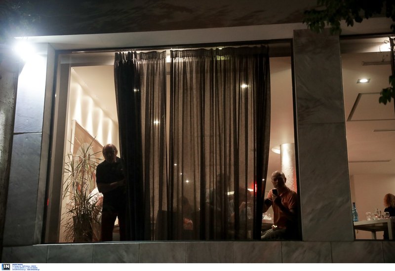 Επεισόδια στις πορείες για τον Φύσσα -Σοκ από τον σοβαρό τραυματισμό 19χρονης  [εικόνες & βίντεο] | iefimerida.gr 8