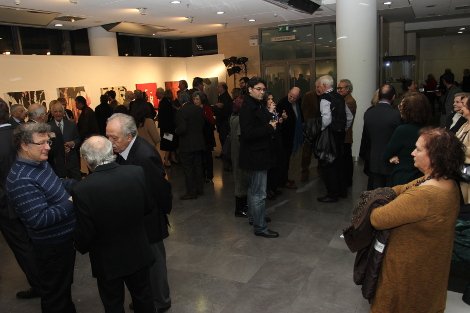 Κόκκινο όριο: Η έκθεση της ζωγράφου Aλκηστης-Αλεξία Βουρνά | iefimerida.gr 6