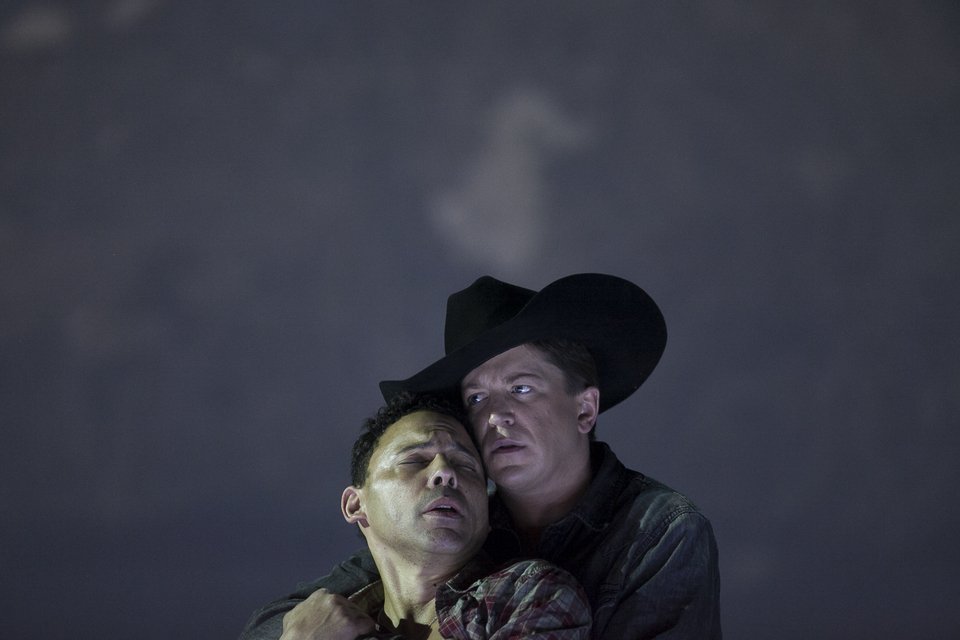 To Brokeback Mountain έγινε όπερα: Σοκ και δέος για τους λάτρεις του λυρικού θεάτρου [εικόνες] | iefimerida.gr 2