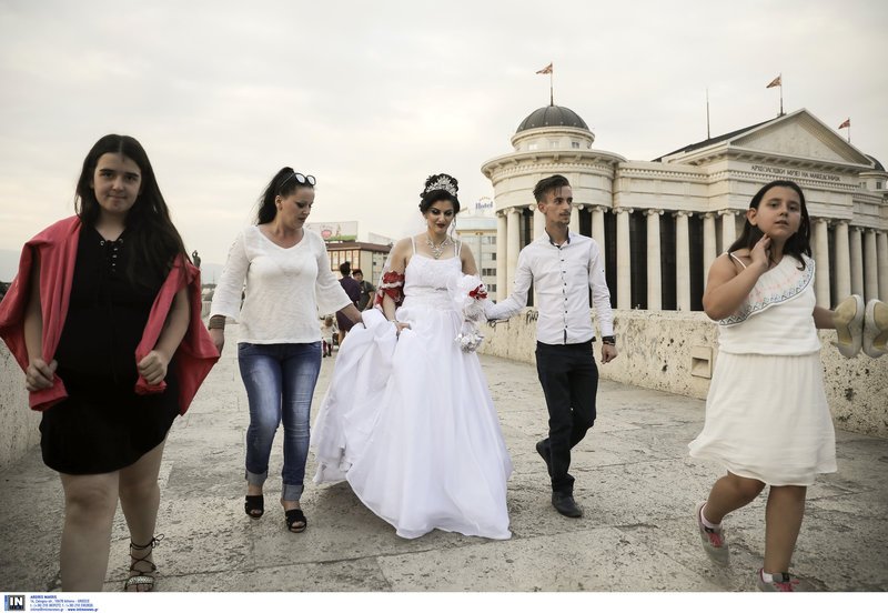 Όλο το έργο κόστισε συνολικά 200 με 500 εκατομμύρια δολάρια και άλλαξε εντελώς το «πρόσωπο» της πόλης, αποτυγχάνοντας όμως να βγάλει από πάνω του το... κιτς.