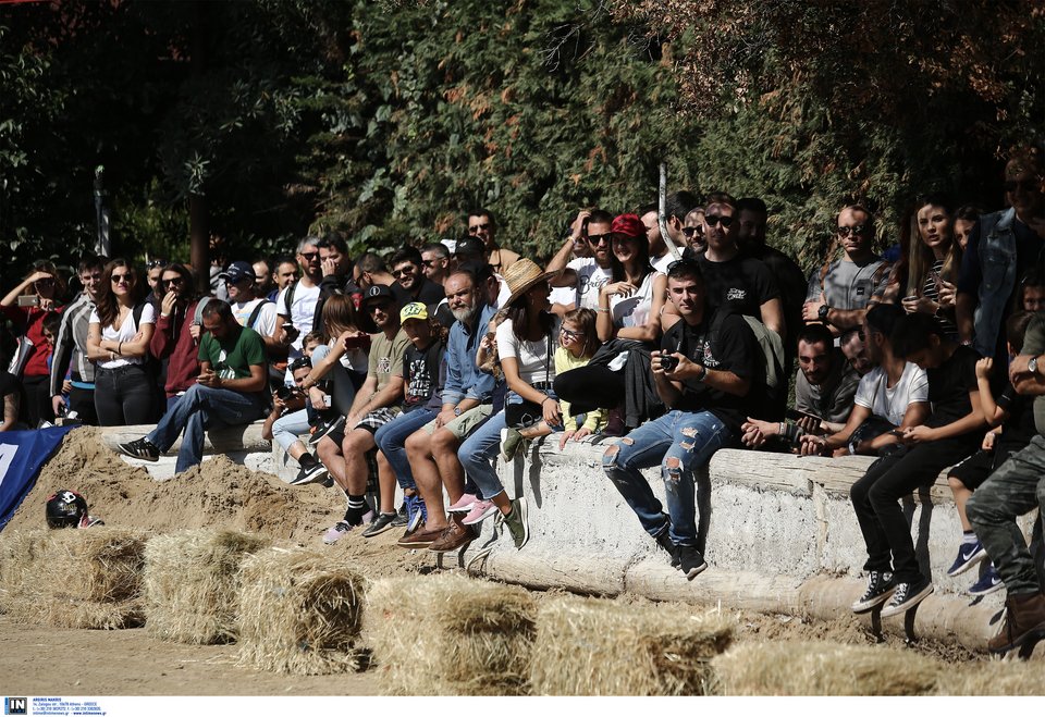 Το κοινό εντυπωσιάστηκε και διασκέδασε με το θέαμα