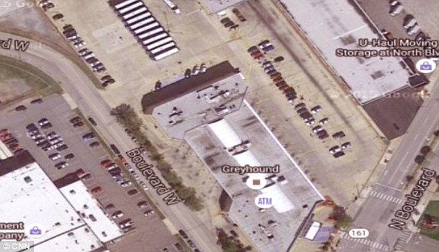 ΗΠΑ: Ελεύθερος σκοπευτής πυροβολούσε αδιακρίτως -Νεκρός ένας πολίτης και ο δράστης [εικόνες] | iefimerida.gr 4