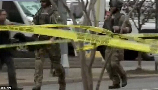 ΗΠΑ: Ελεύθερος σκοπευτής πυροβολούσε αδιακρίτως -Νεκρός ένας πολίτης και ο δράστης [εικόνες] | iefimerida.gr 3