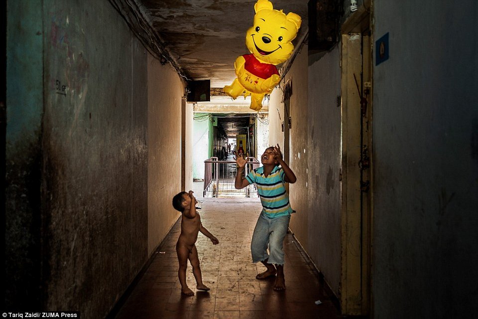 Το παλάτι των φτωχών στην Καμπότζη -Το κτίριο ορόσημο που μαράζωσε [εικόνες] | iefimerida.gr 3