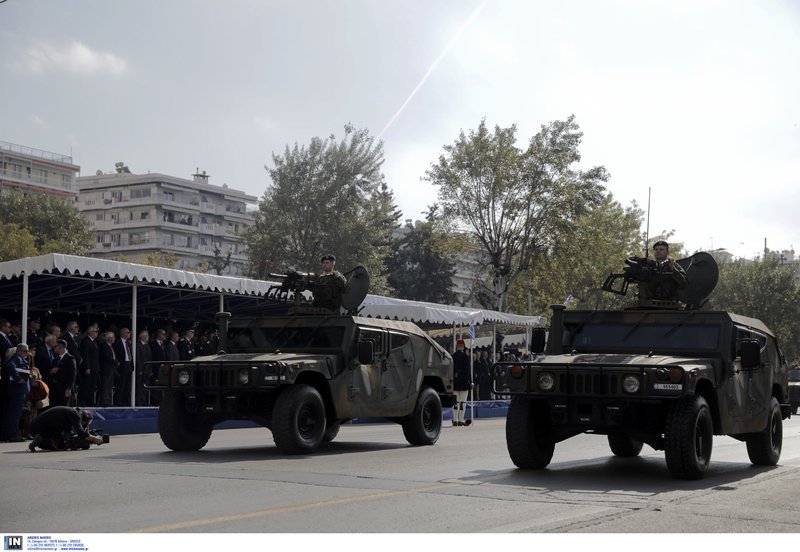 Η στρατιωτική παρέλαση στη Θεσσαλονίκη-Το μήνυμα του πιλότου του F16 [εικόνες & βίντεο] | iefimerida.gr 11