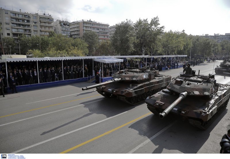 Η στρατιωτική παρέλαση στη Θεσσαλονίκη-Το μήνυμα του πιλότου του F16 [εικόνες & βίντεο] | iefimerida.gr 12