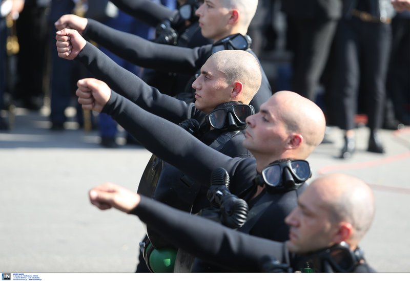 Η στρατιωτική παρέλαση στη Θεσσαλονίκη-Το μήνυμα του πιλότου του F16 [εικόνες & βίντεο] | iefimerida.gr 16