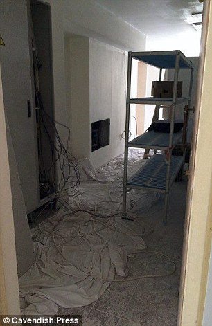 Απογοητευμένο ζευγάρι Βρετανών με τη Ρόδο -Εκλεισαν πολυτελές ξενοδοχείο και τους πήγαν σε εργοτάξιο [εικόνες] | iefimerida.gr 2