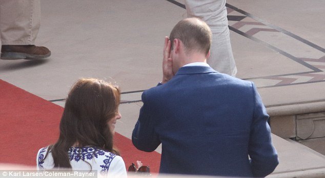 Τα δάκρυα του πρίγκιπα Γουίλιαμ καθώς έφευγε με την Κέιτ από το Ταζ Μαχάλ [εικόνες] | iefimerida.gr 2